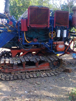 ขายรถเกี่ยวข้าว น.เจริญการช่าง