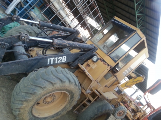 ขายรถตักล้อยาง CAT IT12B สภาพเดิมๆ สวยๆ คิบ ยก ตัก