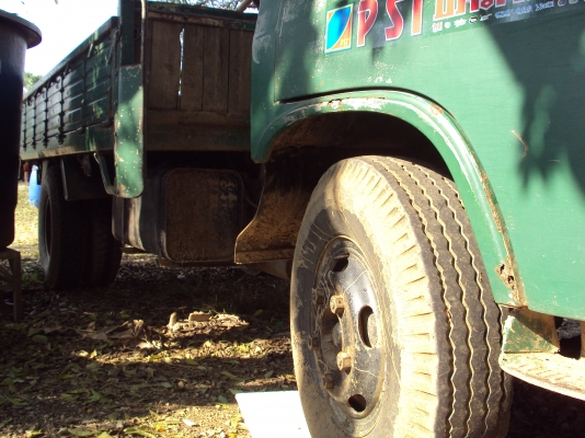 ขาย 6 ล้อนิสสัน คาร์บอน พร้อมใช้