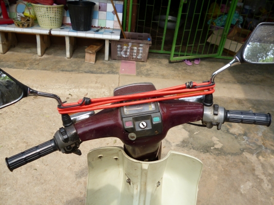 YAMAHA Y80 _ทะเบียนพร้อมชุดโอน เครื่องดี สีสวย ไฟติด แตรดัง ทำมาหมด สีเดิม เครื่องเดิม สภาพดีมากๆ ราชบุรี... YAMAHA Y80 _ทะเบียนพร้อมชุดโอน เครื่องดี สีสวย ไฟติด แตรดัง ทำมาหมด สีเดิม เครื่องเดิม สภาพดีมากๆ ราชบุรี...