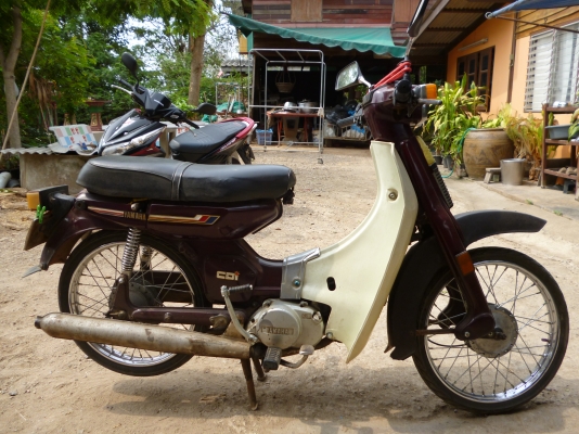 YAMAHA Y80 _ทะเบียนพร้อมชุดโอน เครื่องดี สีสวย ไฟติด แตรดัง ทำมาหมด สีเดิม เครื่องเดิม สภาพดีมากๆ ราชบุรี... YAMAHA Y80 _ทะเบียนพร้อมชุดโอน เครื่องดี สีสวย ไฟติด แตรดัง ทำมาหมด สีเดิม เครื่องเดิม สภาพดีมากๆ ราชบุรี...