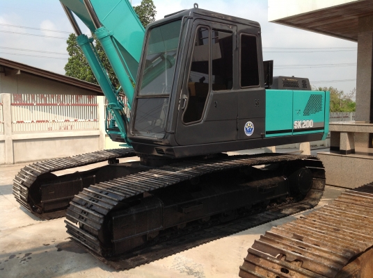 ขายรถแบคโฮ KOBELCO SK 200-2 มาร์คทู ตัวเดินใหญ่ ปรับสภาพใหม่ พร้อมใช้งาน