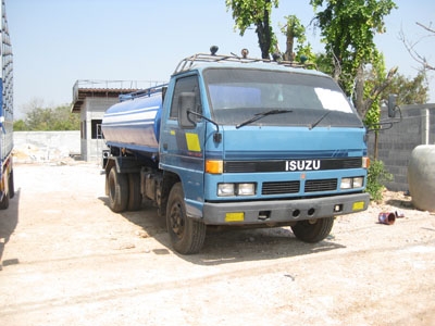 ขายรถน้ำ Isuzu NPR 115 ขนาด 6000 ลิตร มีปั้มแยก ท้ายมีที่ฉีดถนน โทร 088-4501277