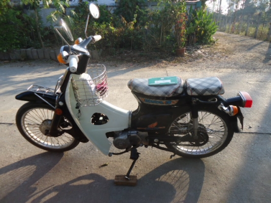 ขาย HONDA C70 มีทะเบียนแท้ ท่านลองโทรมาสอบถามดูครับ สภาพดี สตาร์ทครั้งเดียวติด วิ่งกระจุย เครื่องแรงเป็นของ HONDA CUSTOM มีเล่มเขียวทะเบียนพร้อม ป้ายเชียงใหม่ รถเชียงใหม่