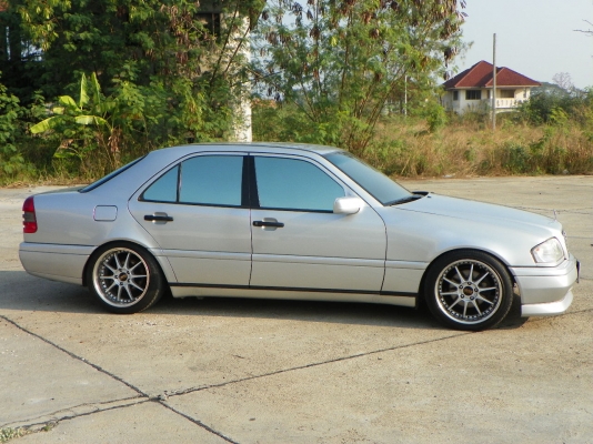 ขายถูก BENZ W202 C180 ปี96 Auto แต่งสวยประหยัดด้วย LPG ขับแล้วเท่ห์