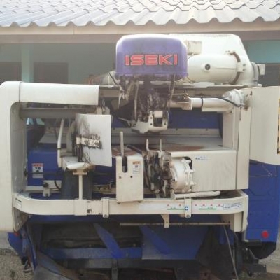 ขายรถเกี่ยวข้าวรุ่นใหม่ ขายรถเกี่ยวข้าวรุ่นใหม่