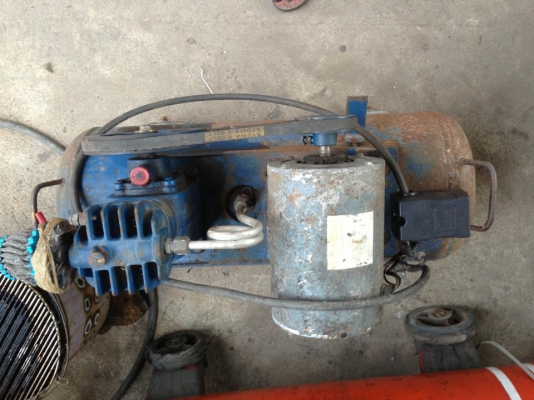 ขายปั้มลม PUMA มอเตอร์ครึ่่งแรง โทร.084-055-7743