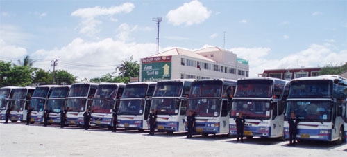 ให้เช่ารถ Bus VIP มีรถ Bus 6 ล้อและ 8 ล้อขายหลายคัน