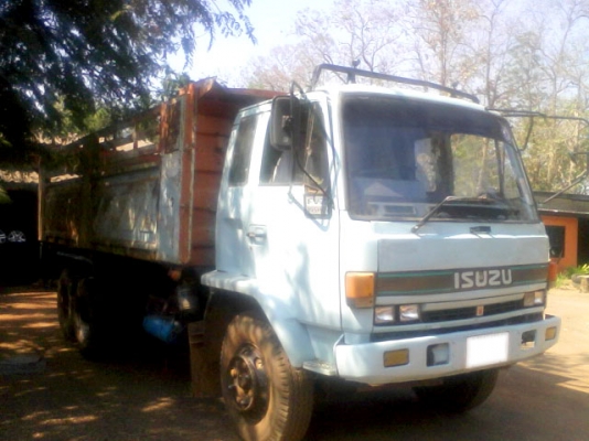 ขายด่วนหลุดมัดจำรถบรรทุก10ล้อ2เพลาดั้ม นางฟ้าห้างแท้ ISUZU ROCKY 195แรง เกียร์ZF กระบะสามมิตร เครื่องดี คัสชีสสวย รถเดิมๆ รถพร้อมใช้งานครับ