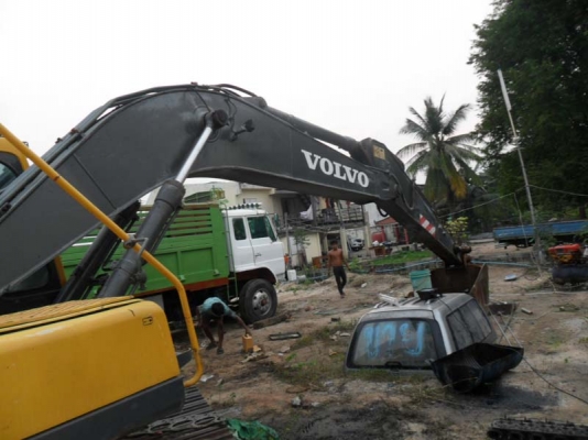 Volvo 210LC Volvo 210LC