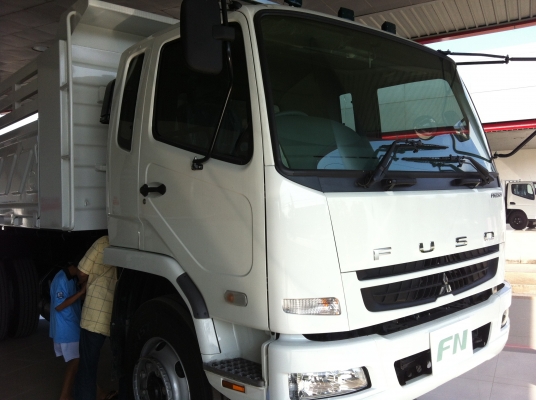 FUSO TRUCK  NAKHONSAWAN  FN240