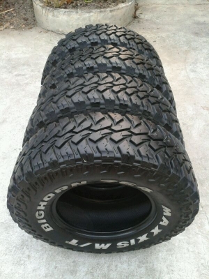 ขาย ยางMud MAXXIS BIGHORN 764ขนาด265/75R16ปี10สวยๆครับ(ชุดที่ 1) ขาย ยางMud MAXXIS BIGHORN 764ขนาด265/75R16ปี10สวยๆครับ(ชุดที่ 1)