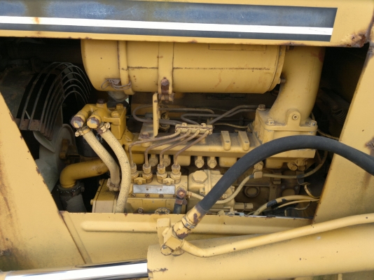 รถแทรกเตอร์ KOMATSU D20P-6 เกียร์ตัด รถนอกนำเข้า สภาพดี มากๆๆ ใช้งานน้อย ไม่เคยใช้ในไทย ติดต่อ มานะ 085-9049669