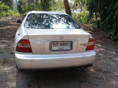 ขาย Honda ACCORD ท้ายก้อนเดียว ปี94 AT เดิมๆ ราคา 139000 บาท