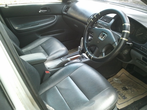 ขาย Honda ACCORD ท้ายก้อนเดียว ปี94 AT เดิมๆ ราคา 139000 บาท