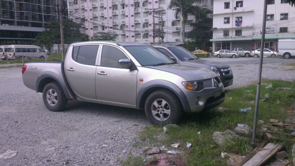 ขายหรือแลก  ไทรทันหลุดจำนำ