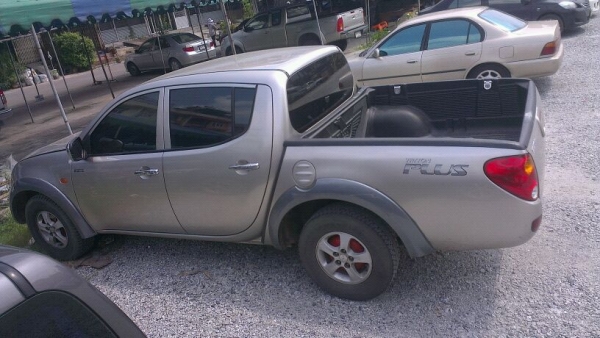 ขายหรือแลก  ไทรทันหลุดจำนำ