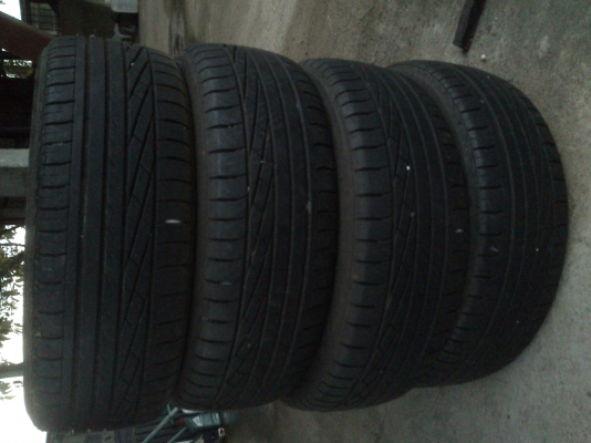 ขาย GOODYEAR  185 60 16 ปี 2012 คับ
