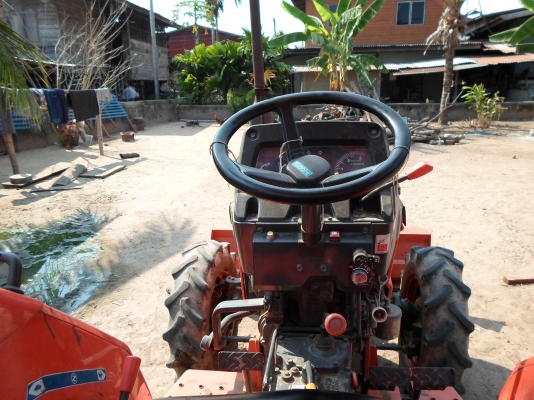 ขายรถไถคูโบต้า L2605 2 เพลา 4WD มีใบมีดพาล5พร้อมไช้งาน