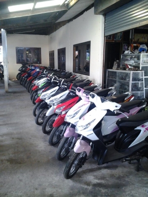 ต เจริญ มอเตอร์ ซื้อขาย แลกเปลี่ยน มอเตอร์ไซค์ ทุกรุ้น และขายอะไหล่ทุกรุ้นครับ