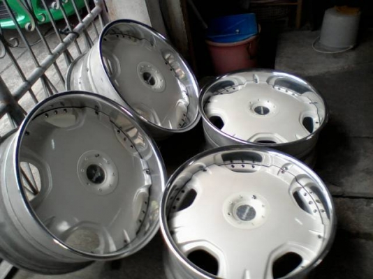 ล้อ5 114 japanแท้20"ติดยางให้1คู่225 35(รับแลก22")