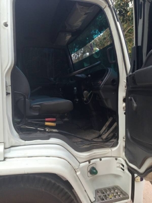 ขาย 6 ล้อดั๊ม ISUZU เด้กก้า 200 แรงม้ากระบะสามมิตรปี 51 สนใจโทร 0819701072