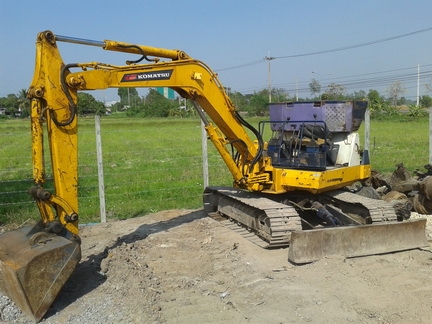 ลดราคาขายรถแบคโฮ KOMATSU PC40 เพิ่งมาจากญี่ปุ่น