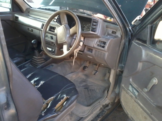 ขายด่วนอีซุซุปี92ไม่เวอร์ไม่เคยทำสี 133000 ขายด่วนอีซุซุปี92ไม่เวอร์ไม่เคยทำสี 133000