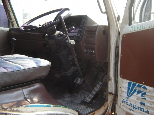 HIN0 FB เครื่อง117แรง ติดเครนทาดาโน่2.5ตัน