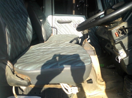 ขายรถสิบล้อ 210 รถสวย สภาพดี รถเทรลเลอร์ เกียร์คูลเลอร์