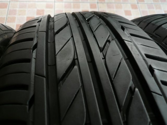 ขายยาง BRIDGESTONE ECOPIA 215-60-16 ปี4710 (1ชุด)