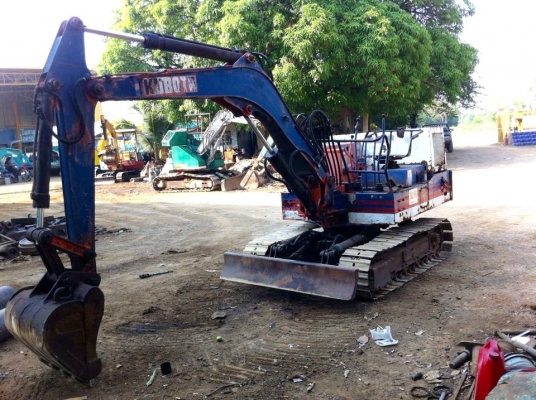 รถขุดKOBOTA KH-15 ขนาด pc-30เครื่อง 3 สูบรถเก่านอกมีเอกสาร(มีVDO)การทำงานไว ติดต่อ 085-5632278 นายภานุกูล