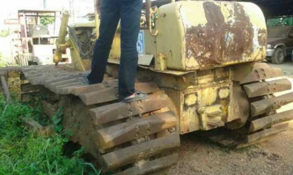 ขายด่วนรถแทรกเตอร์D5Dเครือง44Vฟาบางมีเล่มทะเบืยนตีนเป็ด