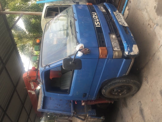 ขาย หกล้อติดเครน