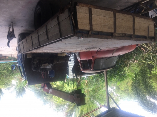 ขาย หกล้อติดเครน