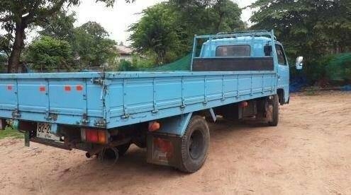 หกล้อ อีซูซุ NPR115แรง power ยาว5ม.สภาพดีพร้อมใช้งาน ทะเบียนพร้อมโอน