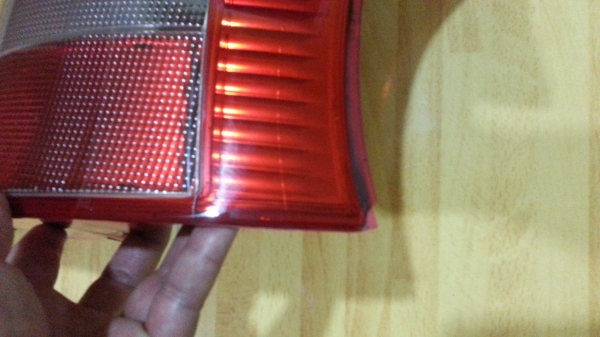 ไฟท้ายยาริส ตัวแรก ข้างขวาของแท้มือสองขายตามสภาพ