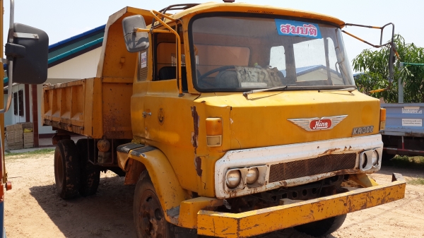 ขายด่วนหกล้อดั้ม HINO KR300 150แรงสภาพพร้อมใช้งานราคาเบาๆโทร0843923995