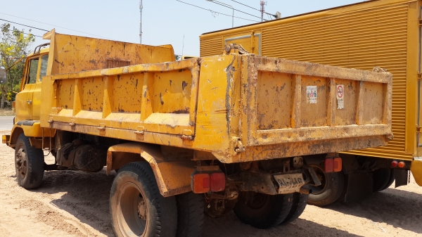 ขายด่วนหกล้อดั้ม HINO KR300 150แรงสภาพพร้อมใช้งานราคาเบาๆโทร0843923995