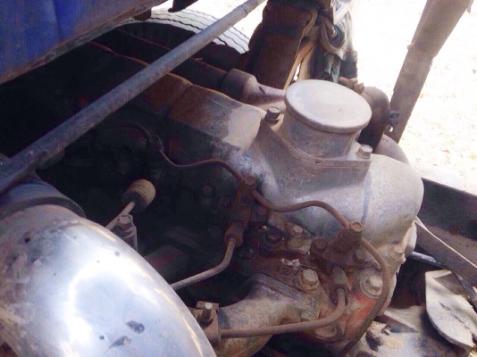 ISUZU NPR 168 HP EH700 หกล้อดั๊มพ์ รถแน่นสภาพดีพร้อมใช้งานได้เลยครับ รถประกอบไม่มีเอกสารเล่มทะเบียนนะครับ วางเครื่องยนต์ 185 แรง 6 เกียร์ เครื่องแน่นแรงดีมากๆครับ หัวเก๋งสวยไม่ผุภายในเก๋งคอนโซลครบพร้อม พวงมาลัยเพาเวอร์ ระบบเบรคทริ๊ปฟี้ครบครัน กระบะดั๊มพ์เ