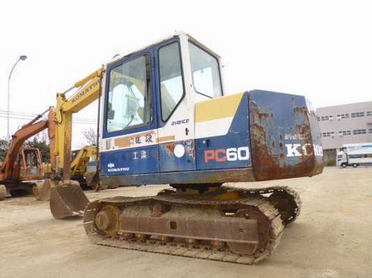 ขายรถขุด  KOMATSU PC60-6