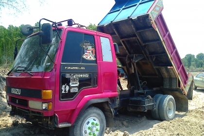 หกล้อดั้ม อีซูซุุ FRR195แรง สภาพเดิมสวยวิ่งงานตลอด ทะเบียนพร้อมโอน.ราคา490,000นะครับ