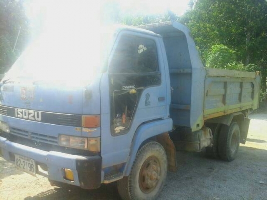 หกล้อดั้ม อีซูซุุ FRR195แรง สภาพเดิมสวยวิ่งงานตลอด ทะเบียนพร้อมโอน.ราคา490,000นะครับ