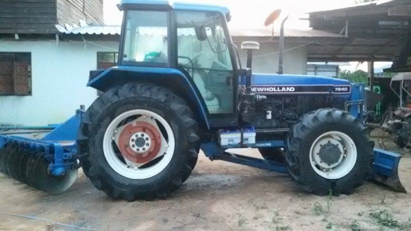 ขายรถไถ 7840 เกียร์ ธรรมดา 12x12 6 สูบ 120 แรงม้า 0876743909 ด่วน ครับ