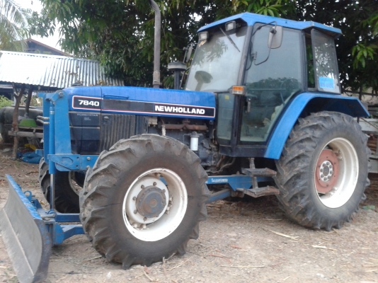 ขายรถไถ 7840 เกียร์ ธรรมดา 12x12 6 สูบ 120 แรงม้า 0876743909 ด่วน ครับ