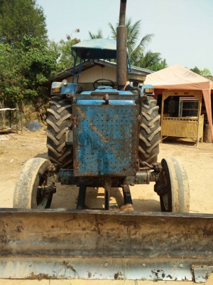 325,000 รถไถฟอรด รุ่น6600 เสื้อลายไอดีใหญ่ปั๊มแถวเอกสารอินวอย