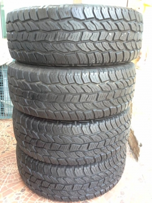 ขายยางสวย cooper at3 265/70/16 ปี 12 ดอกเต็ม 95\% ลองดูครับ