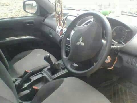 Mitsubishi Triton  ปี 12   แคปสูง