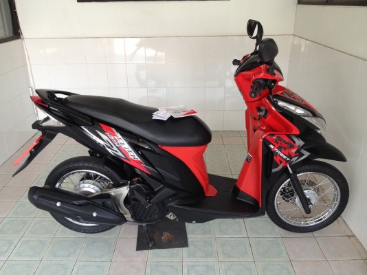 Click125i ลายStreet วิ่ง5000 ปี57 (ของแถม 4 รายการ)