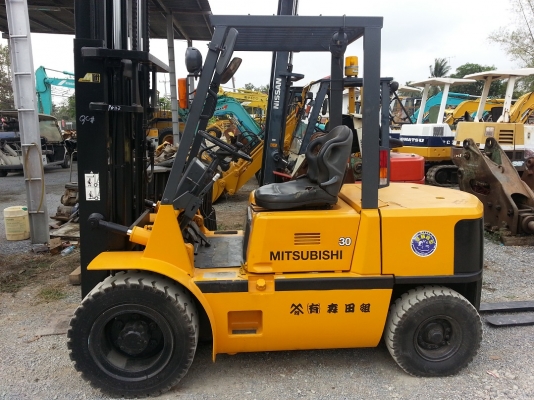 ขายรถโฟล์คลิฟท์ 3 ตัน เสา 4 เมตร MITSUBISHI เก่าญี่ปุ่น 090-986-2521 อ๊อบ